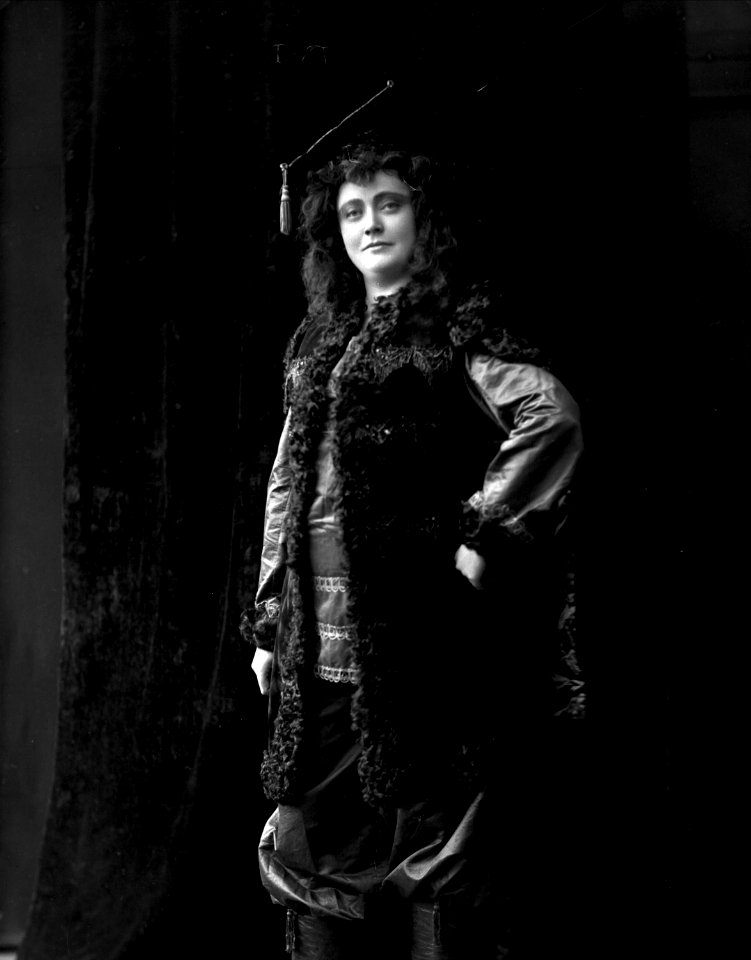 Gabrielle Bidenkap NFB.25246