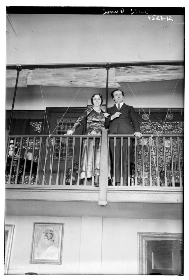 Galli-Curci and husband LCCN2014706554