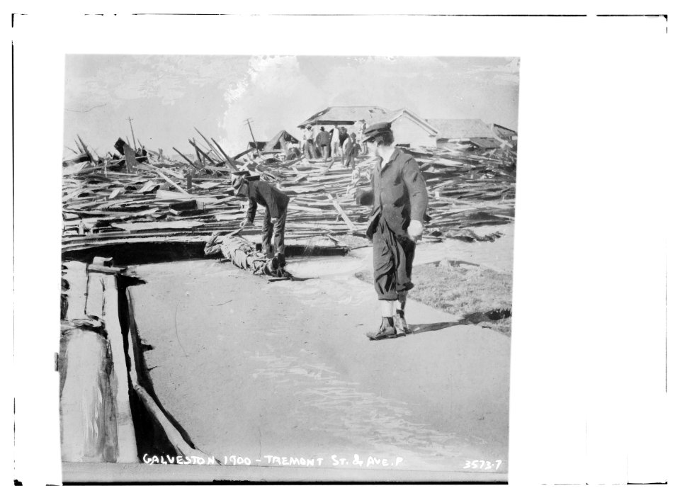 Galveston 1900 - Tremont St. & Ave. P LCCN2014699677