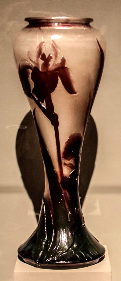Gallé - Vase with iris flowers