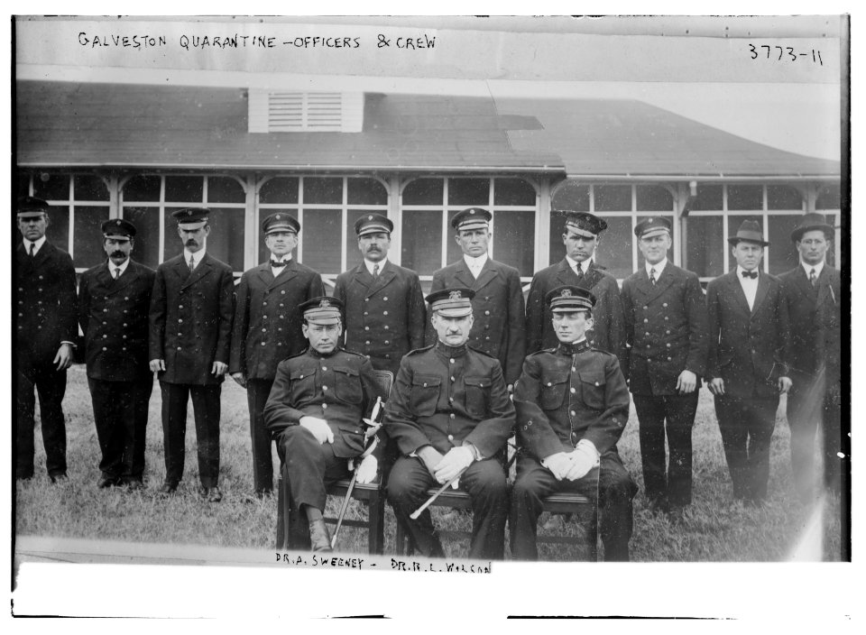 Galveston quarantine, officers & crew - Dr. A. Sweeney, Dr. R.L. Wilson LCCN2014701108