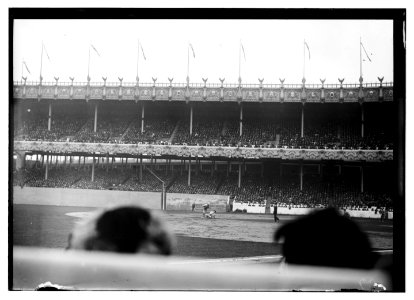 Game One of the World Series between the New York Giants and Boston Red Sox at the Polo Grounds, NY, October 8, 1912 (baseball) LCCN2014690841