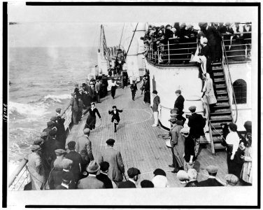 Games on board the Mauretania-June 12, 1911 LCCN97511153