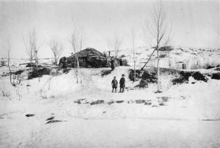 Gamme i vinterlandskap,Sandnesdalen, Sør-Varanger, Finnmark, ca. 1900-1910 - Norsk folkemuseum - NF.06725-038