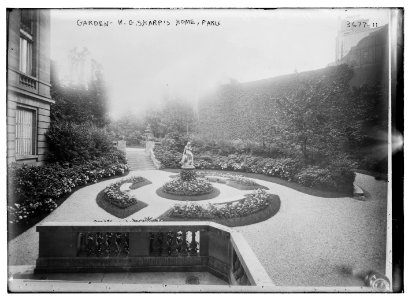 Garden - W.G. Sharp's home - Paris LCCN2014700349