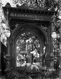Garden of the Kroll Opera Building, Berlin 1885 (2)