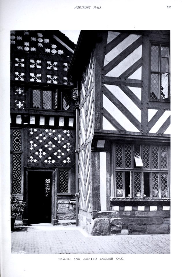 Gardens Old and New Agecroft Hall, Lancashire, pegged and jointed english oak 0279