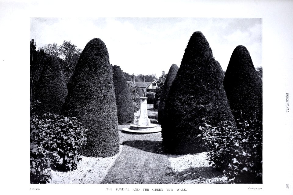 Gardens Old and New Vol 1 Brickwall sundial and green yew walk 0289