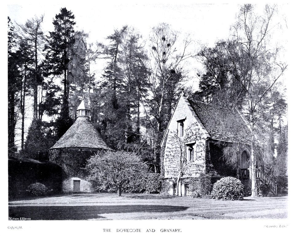 Gardens Old and New Vol 1 Lypiatt Park Dovecot and Granary 0325