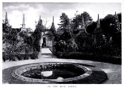 Gardens Old and New Vol 3 Athelhampton Hall to the Rose Court 0052