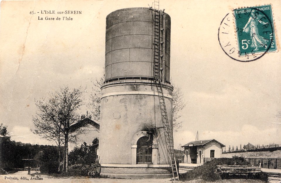 Gare de L'Isle sur Serein2