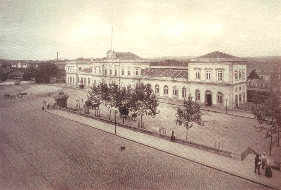 Gare de Porto-Campanha - Os Caminhos de Ferro Portugueses 1856-2006