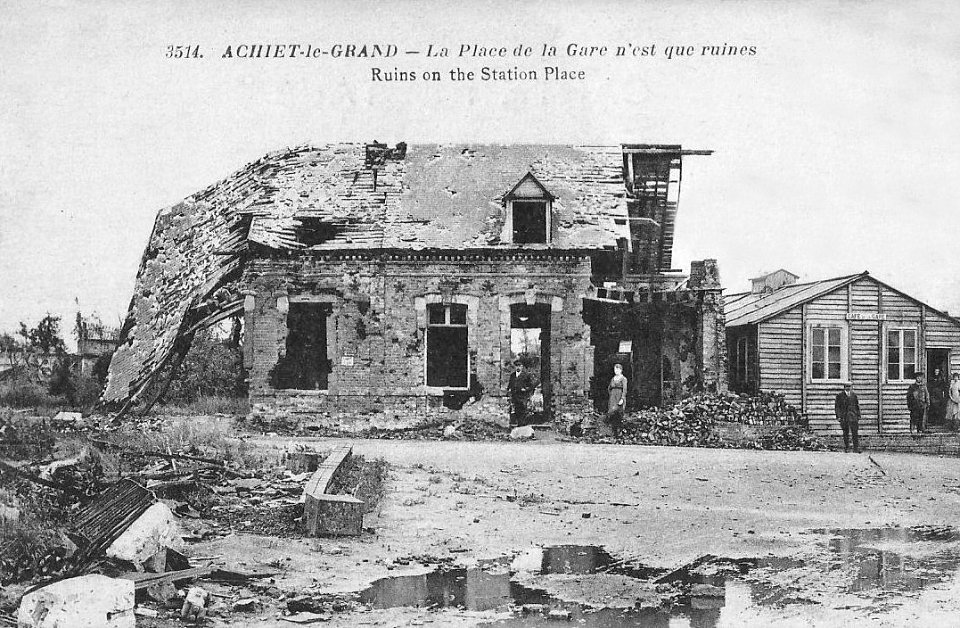 Gare-Achiet-Place-ruines-CPancienne