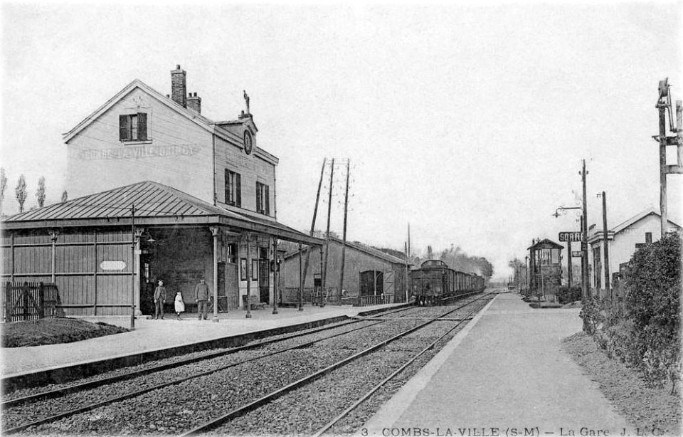 Gare-Combs-la-Ville-Quincy-1