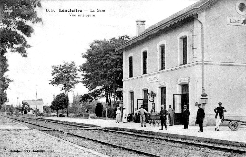 Gare-Lencloître-1900-2