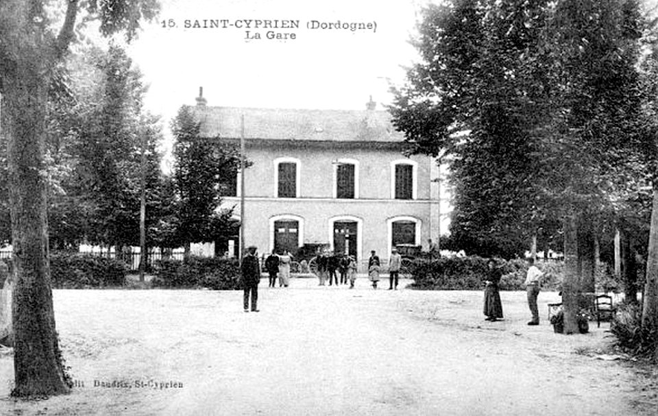 Gare-Saint-Cyprien-Dordogne-1900