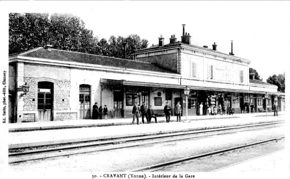 GareCravant1900