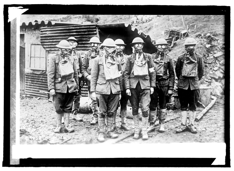 Gas masks LCCN2016821883