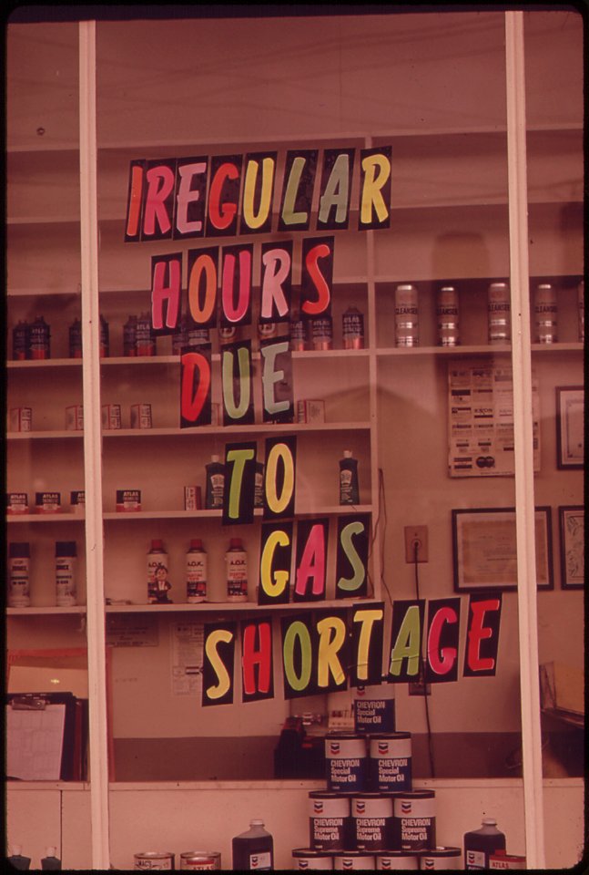 Gas-station-in-the-portland-area-away-from-the-freeway-one-of-many-signs-reflecting-gas-shortage-061973 4271650347 o