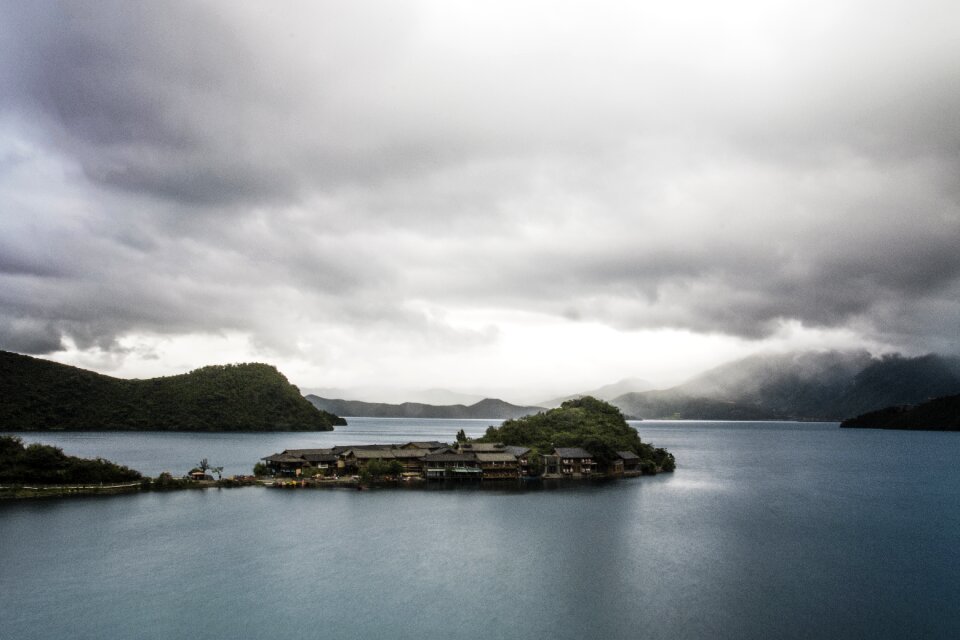 Lugu lake the scenery the rainy season