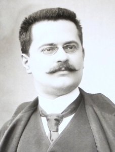 Gaston Calmette 1889 (cropped)