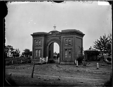 Gate House, Cemetery, Gettysburg, Pa - NARA - 529169