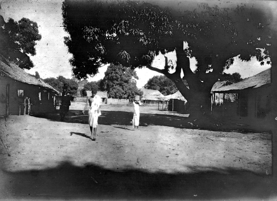 Gata i infödingsstaden. Datum, 1907. Ort, Marovoay, Madagaskar. Marovoay - SMVK - 021853