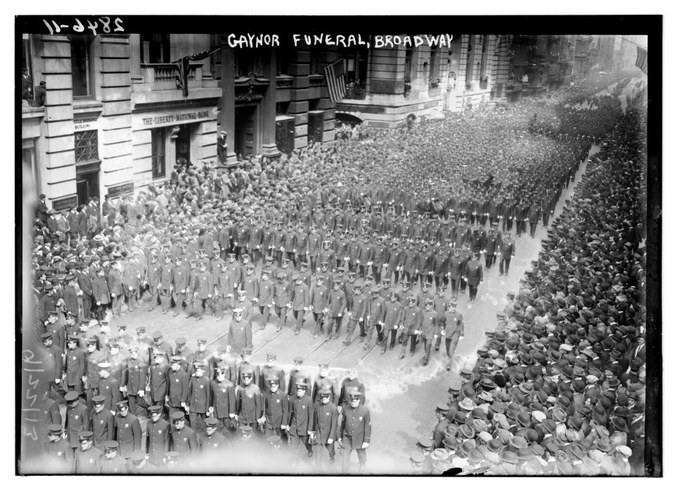 Gaynor Funeral - Broadway. LCCN2014694401