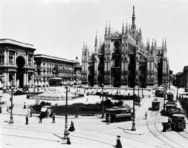 Gebrüder Alinari - Der Domsplatz in Milano (Zeno Fotografie) photo