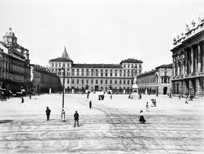 Gebrüder Alinari - Der Schlossplatz in Torino (Zeno Fotografie)