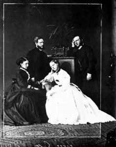 Gebrüder Alinari - Familienporträt (1) (Zeno Fotografie)