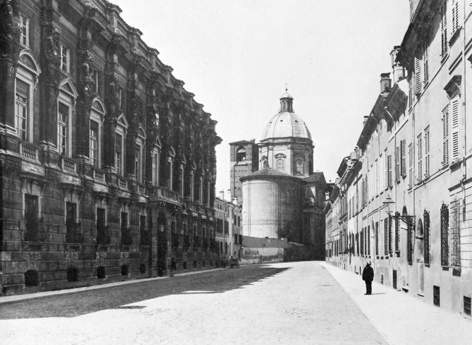 Gebrüder Alinari - Der Justizpalast und die Santa Barbara Abside in Mantua (Zeno Fotografie)