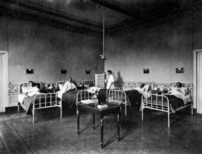 Gebrüder Alinari - Innenansicht eines Krankenhauses (Zeno Fotografie)