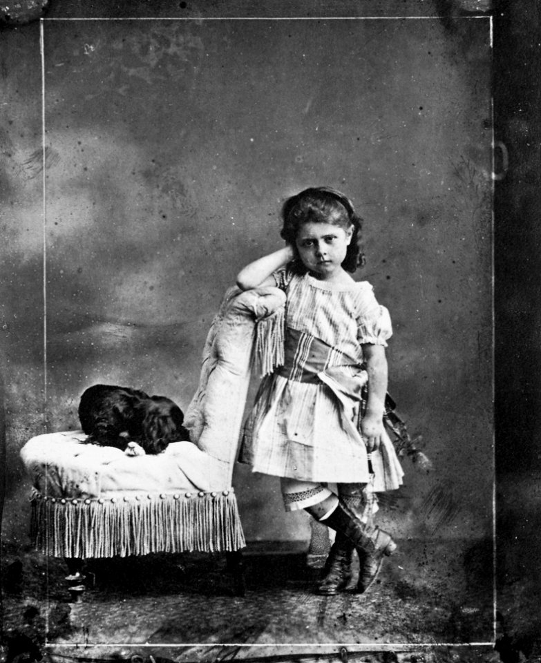 Gebrüder Alinari - Kind mit seinem Hund (Zeno Fotografie)