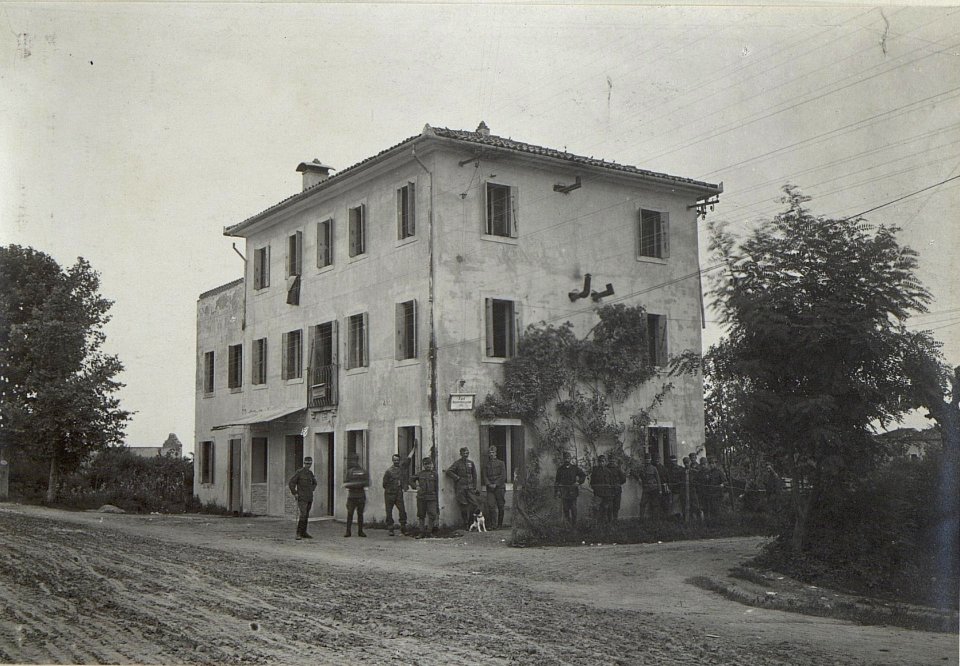 Gebäude der K.V.13. (BildID 15673402)