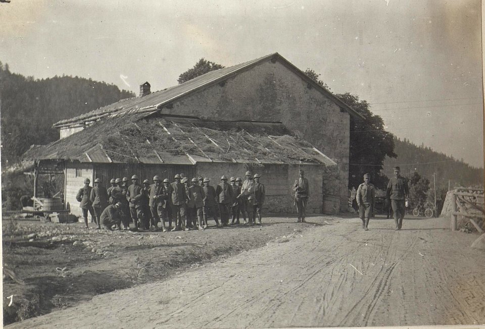 Gefangene Italiener a.d.XI.Isonzoschlacht bei Lokve22.8.17. (BildID 15598400)