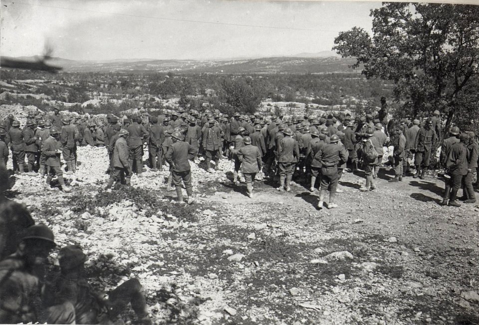 Gef.Italiener a.d.XI.Isonzoschlacht. 4.9.17. (BildID 15602199)