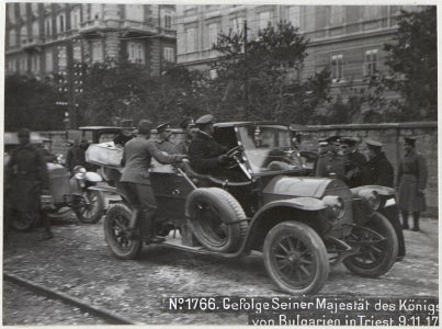 Gefolge Seiner Majestät des Königs von Bulgarien in Triest.9.11.17. (BildID 15608789)