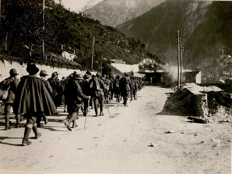 Gefangene Italiener bei Chiusaforte (BildID 15507283)