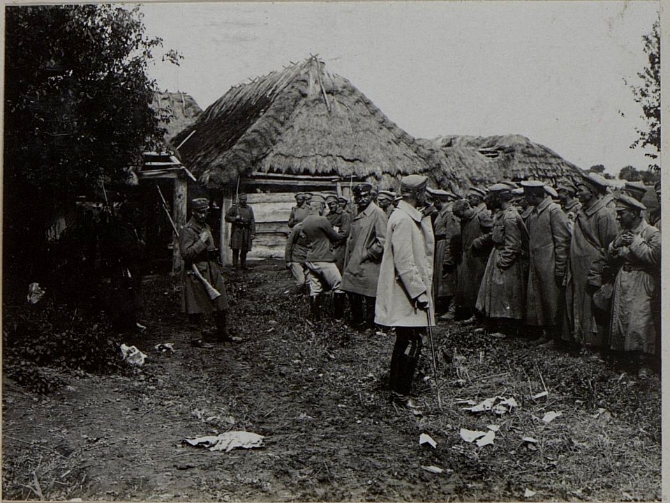Gefangenenverhör (BildID 15456430)