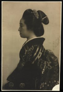 Geisha girl LCCN2011648550