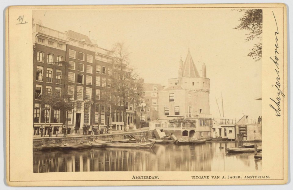 Geldersekade 2-10 gezien naar de Schreierstoren, Prins Hendrikkade 94-95