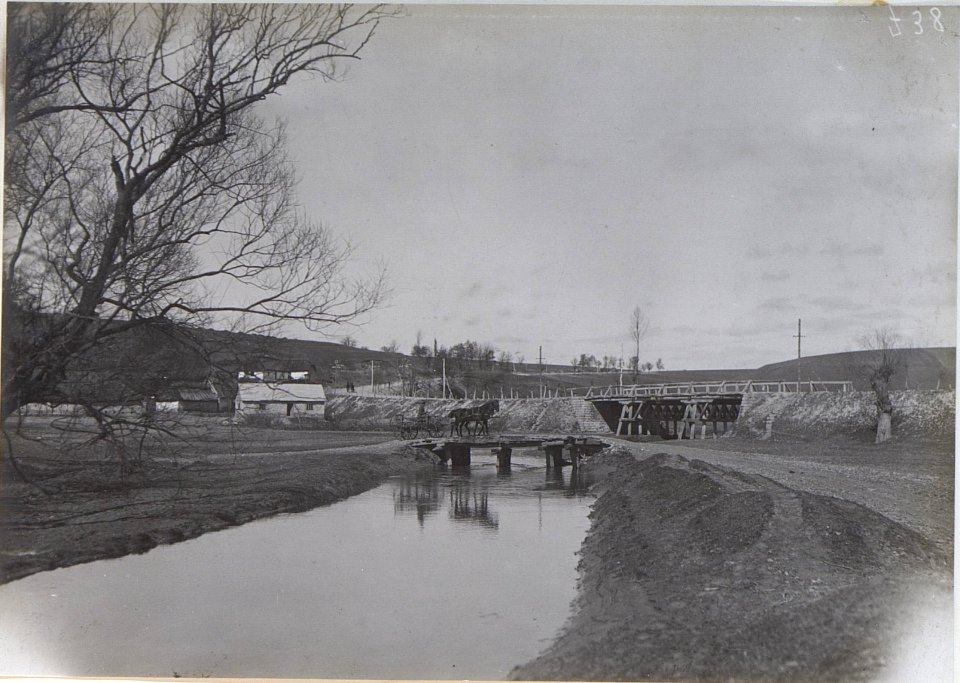 Gelände an der Strassebrücke in Potutory (BildID 15438236)