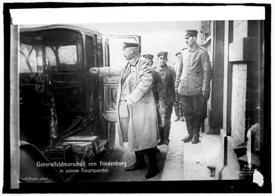 Gen'l Field Marshal Von Hendenberg LCCN2016821519