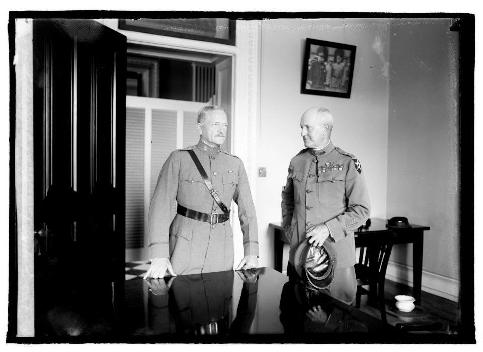Gen'l Pershing & Gen'l Harford, (6-28-21) LCCN2016845486