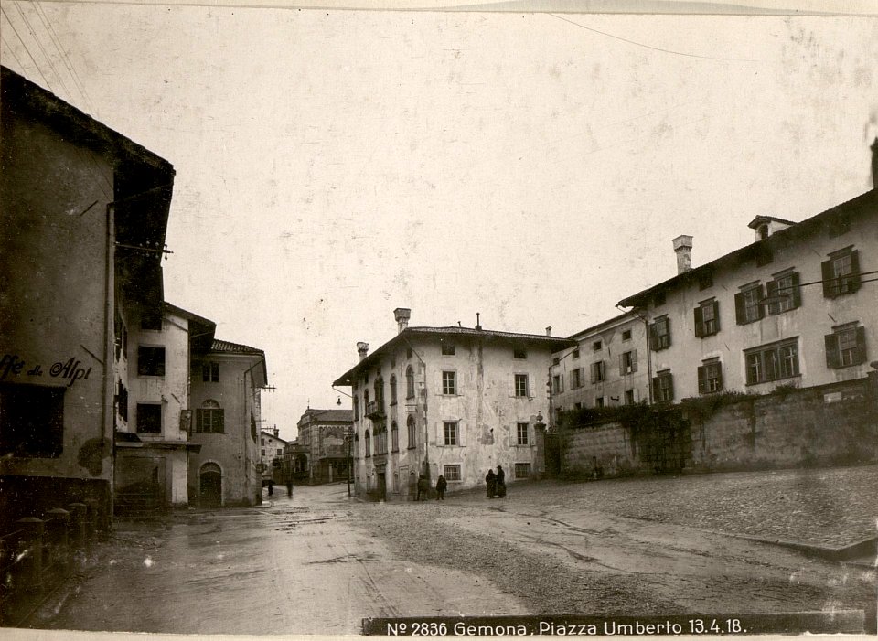 Gemona, Piazza Umberto 13.4.18. (BildID 15617487)