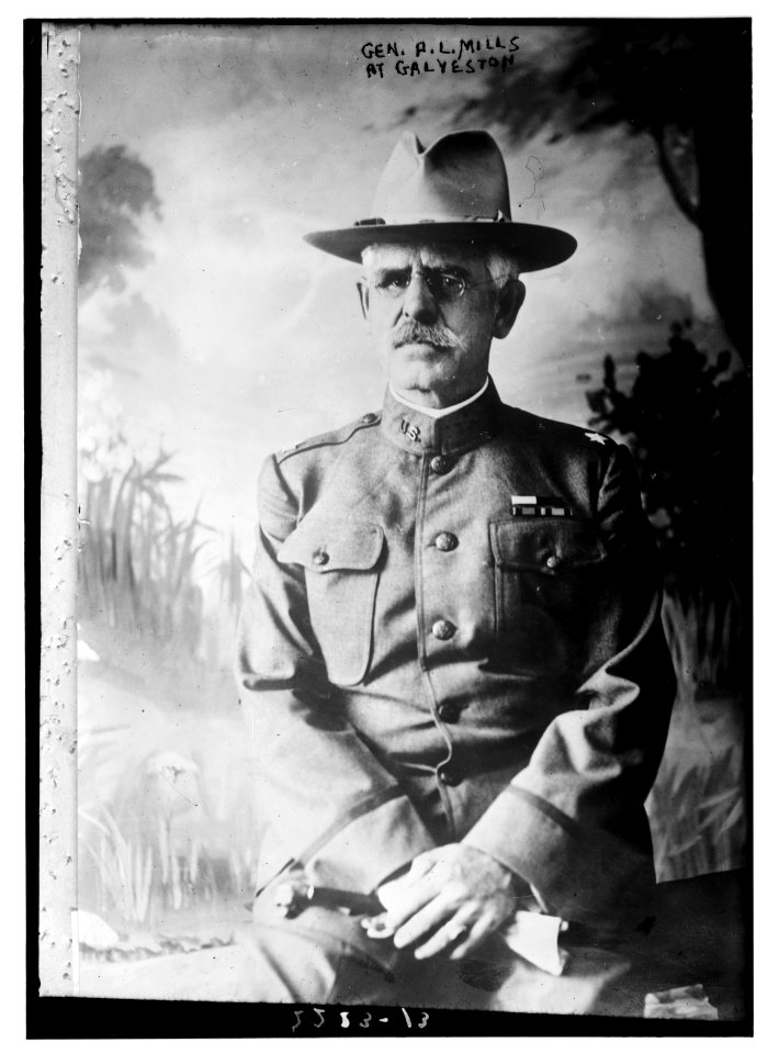 Gen. A.L. Mills at Galveston LCCN2014689384