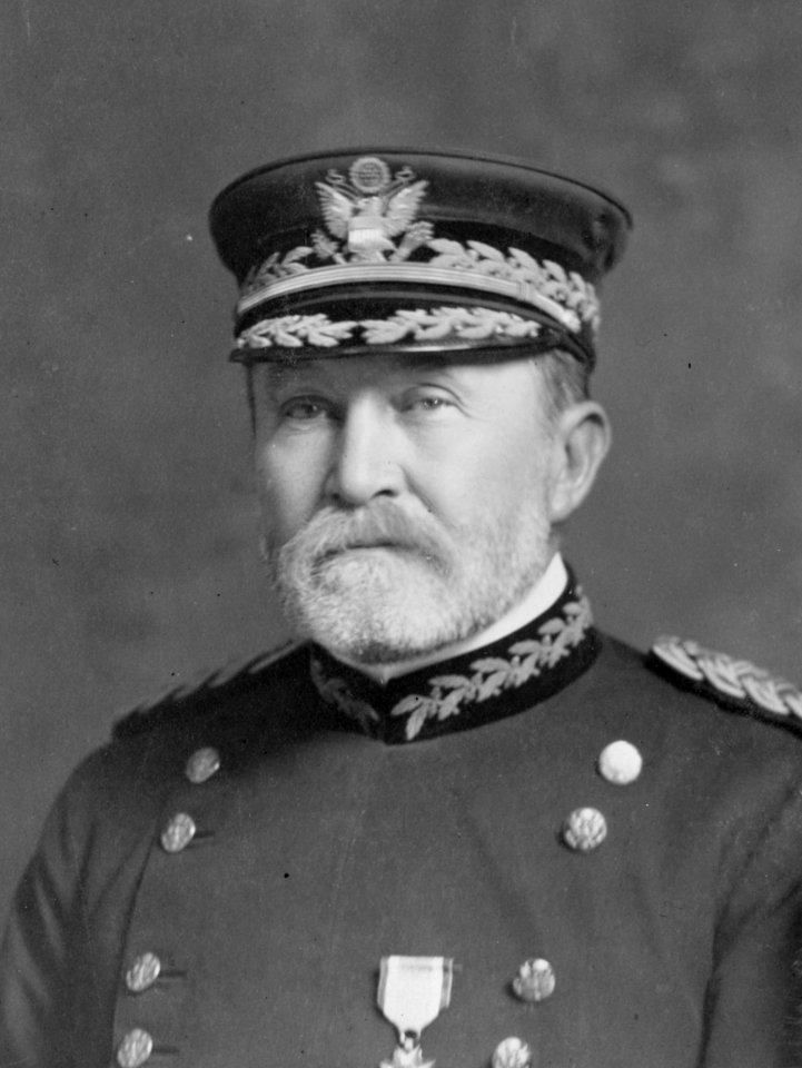 Gen. Frederick Dent Grant, head-and-shoulders portrait, LCCN99406215 (cropped)