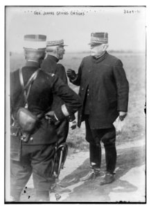 Gen. Joffre giving orders LCCN2014697202