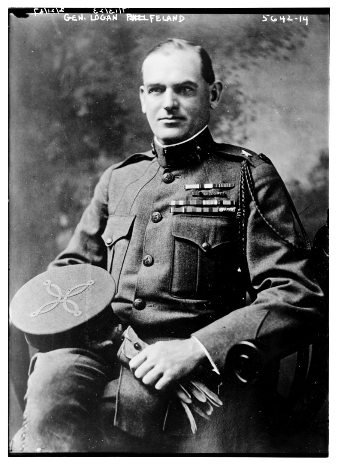 Gen. Logan Feland LCCN2014713833